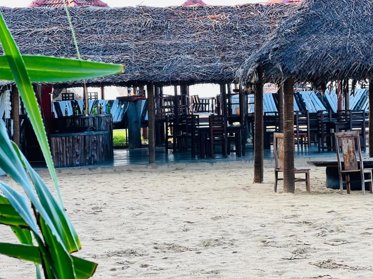 Omeesha Beach Hotel Калпития Экстерьер фото