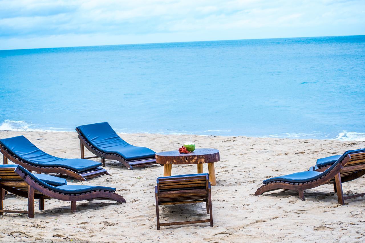 Omeesha Beach Hotel Калпития Экстерьер фото