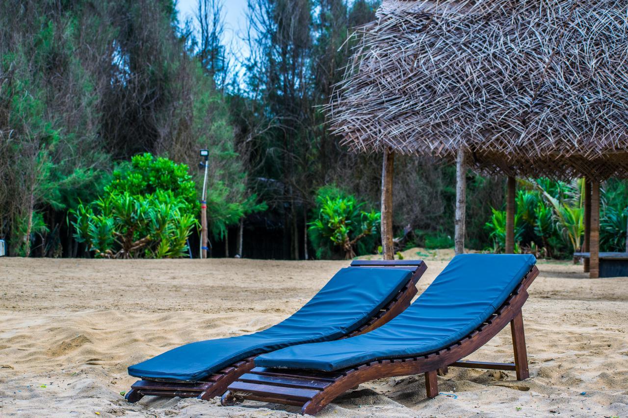 Omeesha Beach Hotel Калпития Экстерьер фото