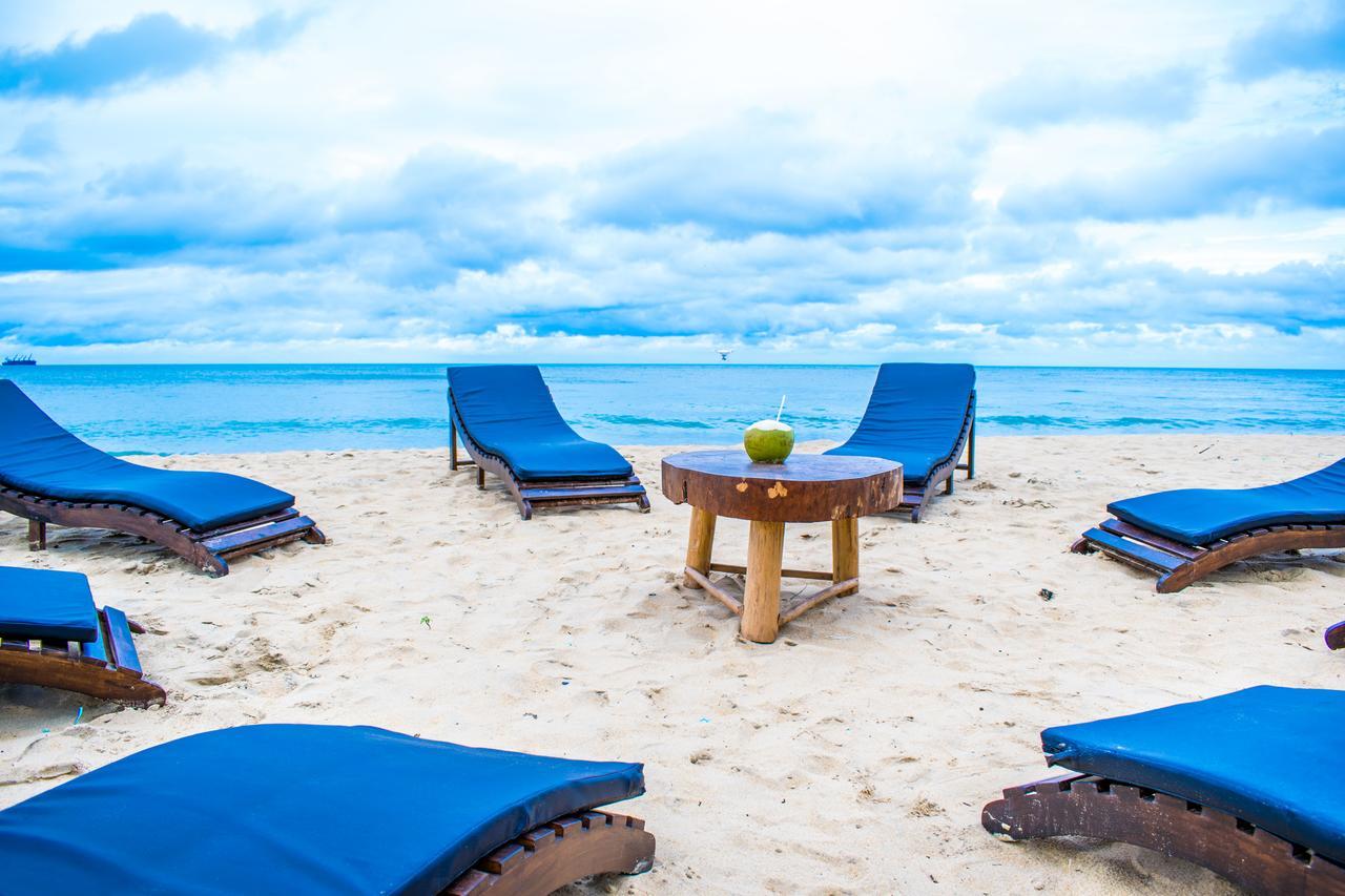 Omeesha Beach Hotel Калпития Экстерьер фото