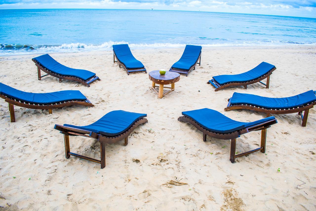 Omeesha Beach Hotel Калпития Экстерьер фото
