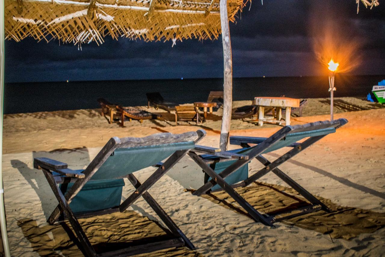 Omeesha Beach Hotel Калпития Экстерьер фото
